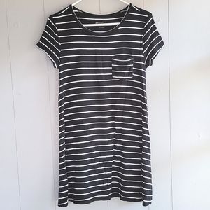 🌴 Arizona Black & White Striped Dress